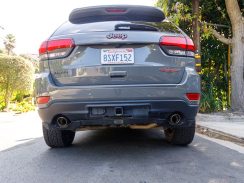 Used 2020 Jeep Grand Cherokee Trailhawk w/ Trailhawk Luxury Group image 9