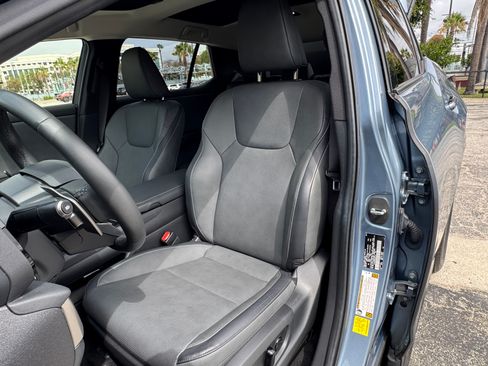 Used 2023 Lexus RZ 450e Premium w/ Technology Package AWD/4WD image 17