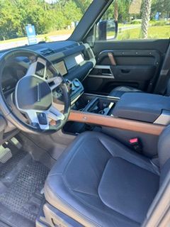 Used 2023 Land Rover Defender 110 SE AWD/4WD image 13