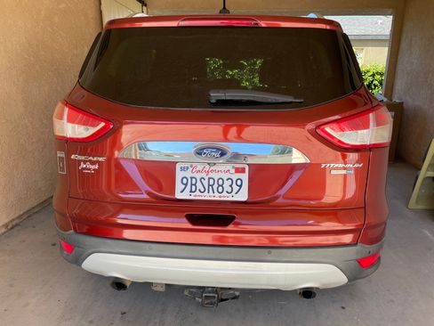 Used 2014 Ford Escape Titanium w/ Equipment Group 401A image 6