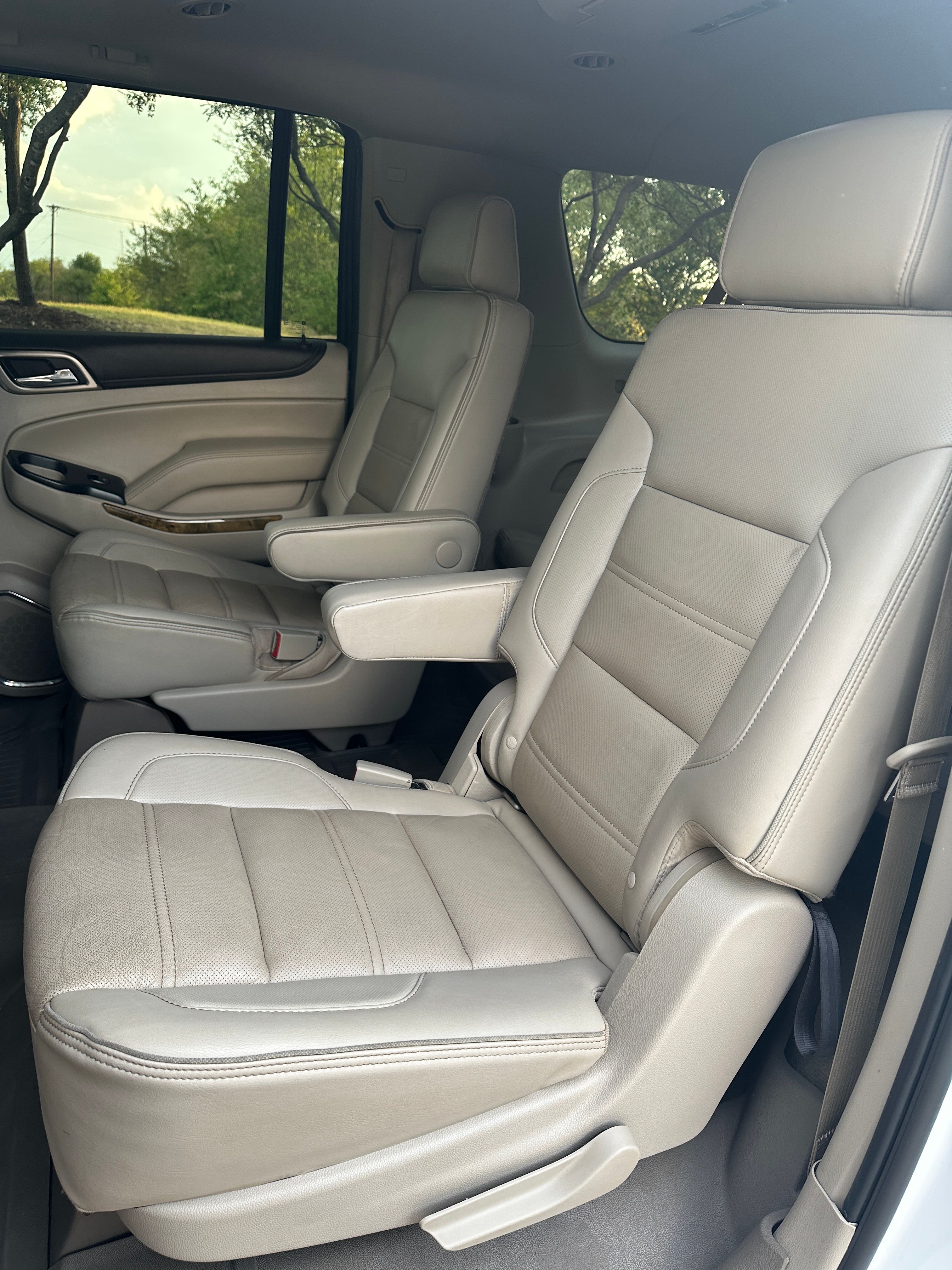 Used 2017 GMC Yukon XL Denali w/ Open Road Package AWD/4WD image 17