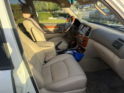 Used 2004 Lexus LX 470 4WD image 6
