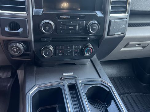 Used 2016 Ford F150 XLT w/ Equipment Group 302A Luxury RWD image 21