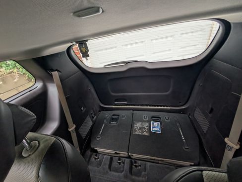 Used 2015 Kia Sedona SX Limited w/ SXL Technology Package FWD image 10