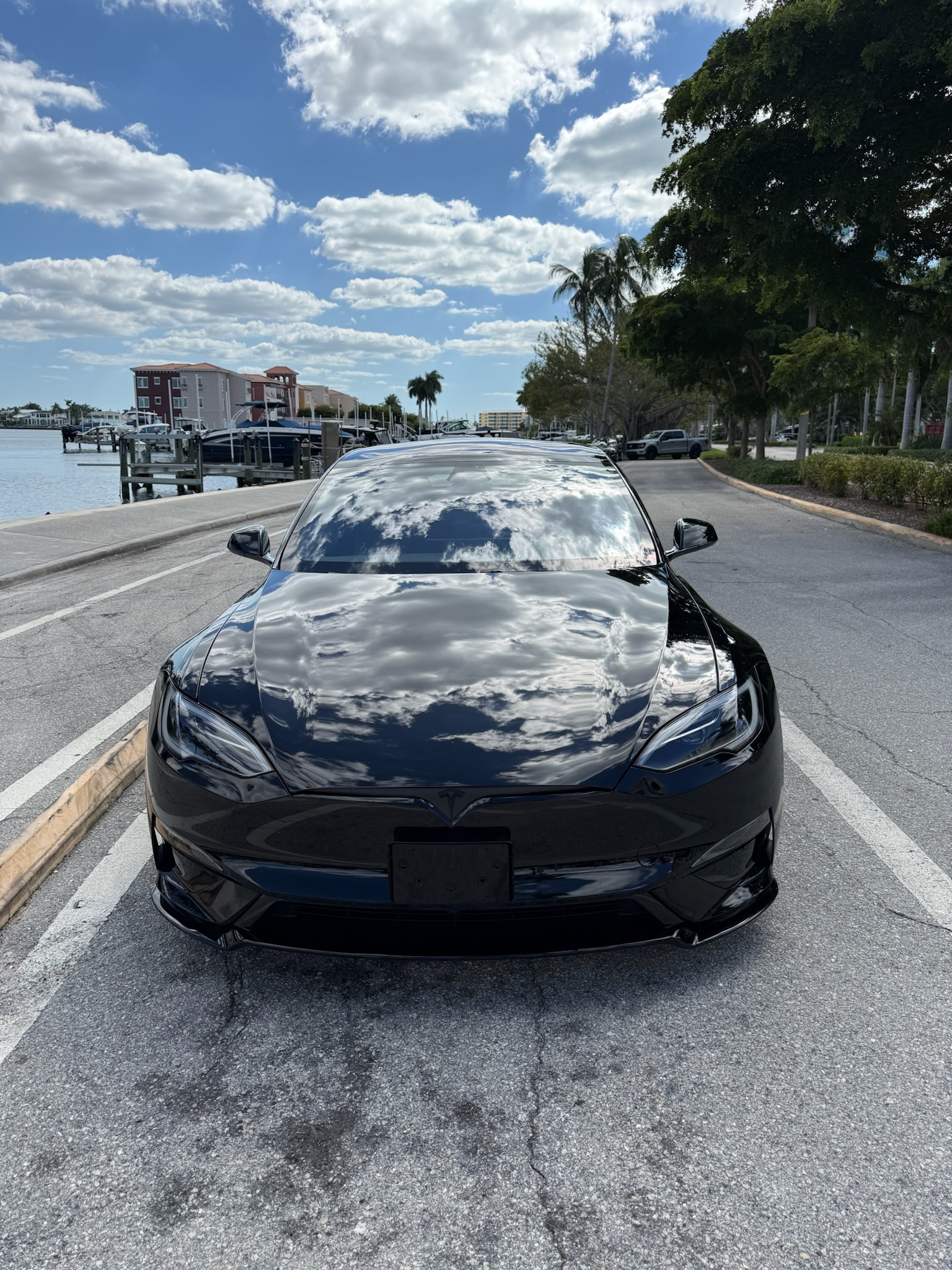 Used 2026 Tesla Model S Plaid AWD/4WD image 4
