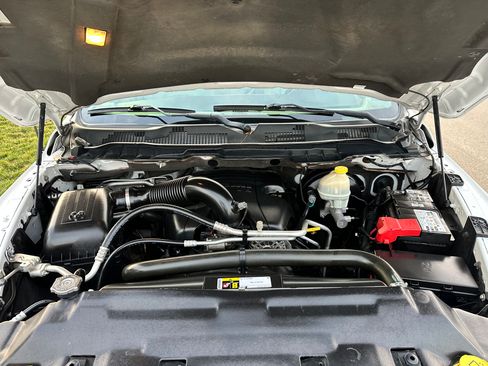 Used 2015 RAM 1500 Laramie w/ Convenience Group image 24