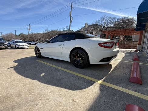 Used 2012 Maserati GranTurismo Sport image 5
