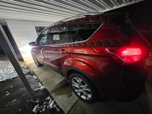 Used 2014 Ford Escape Titanium w/ Equipment Group 401A image 9