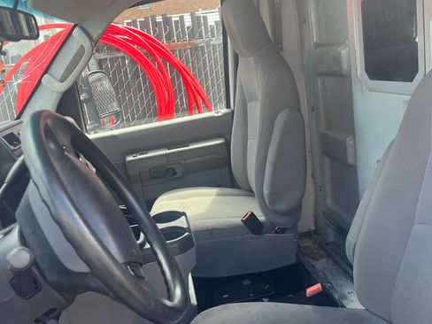 Used 2019 Ford E-350 and Econoline 350 Super Duty w/ Power Windows & Locks Group RWD image 9