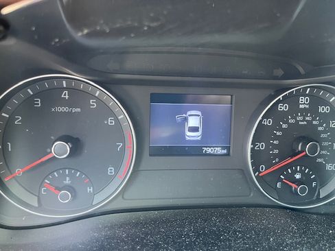 Used 2019 Kia Forte LXS image 12