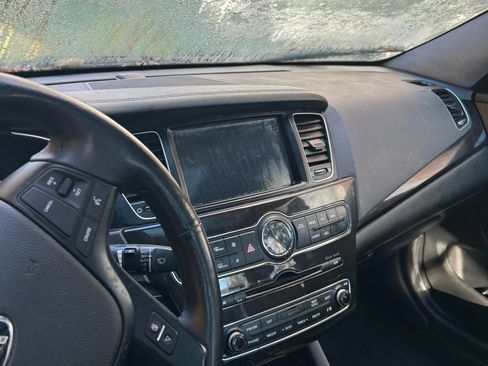 Used 2015 Kia Cadenza Premium w/ Luxury Package image 4