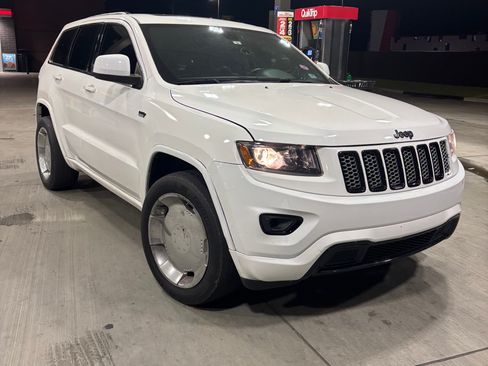 Used 2014 Jeep Grand Cherokee Altitude image 4