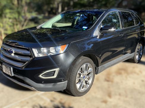 Used 2015 Ford Edge Titanium w/ Equipment Group 302A image 4