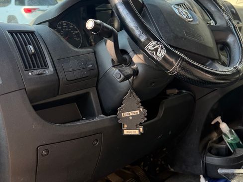 Used 2017 RAM ProMaster 2500 FWD image 11