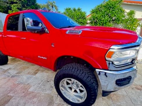 Used 2022 RAM 2500 Laramie w/ Chrome Appearance Group image 4