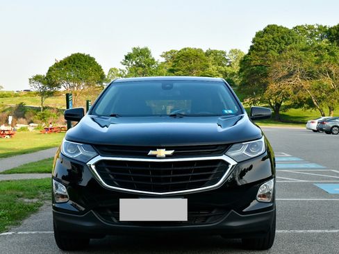 Used 2020 Chevrolet Equinox LT AWD/4WD image 2