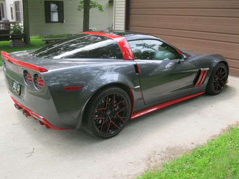 Used 2011 Chevrolet Corvette Grand Sport w/ Preferred Equipment Group RWD image 6