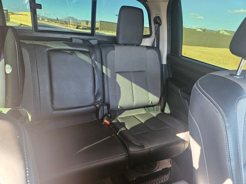 Used 2018 Nissan Titan S w/ S Utility Package image 9