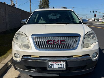 Used 2011 GMC Acadia SL w/ Preferred Package