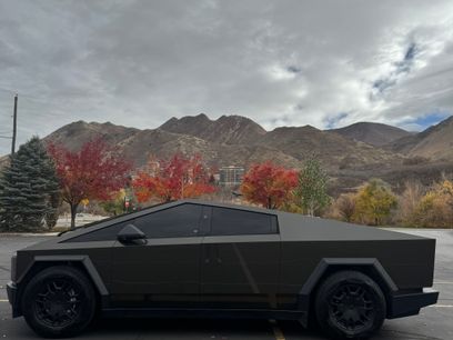 Used 2024 Tesla Cybertruck AWD Crew Cab