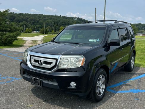 Used 2011 Honda Pilot Touring image 1