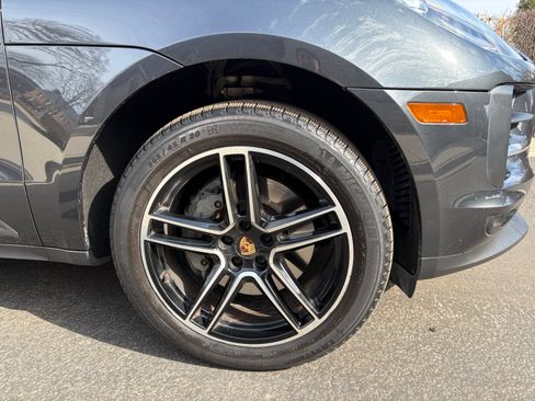 Used 2021 Porsche Macan S image 10