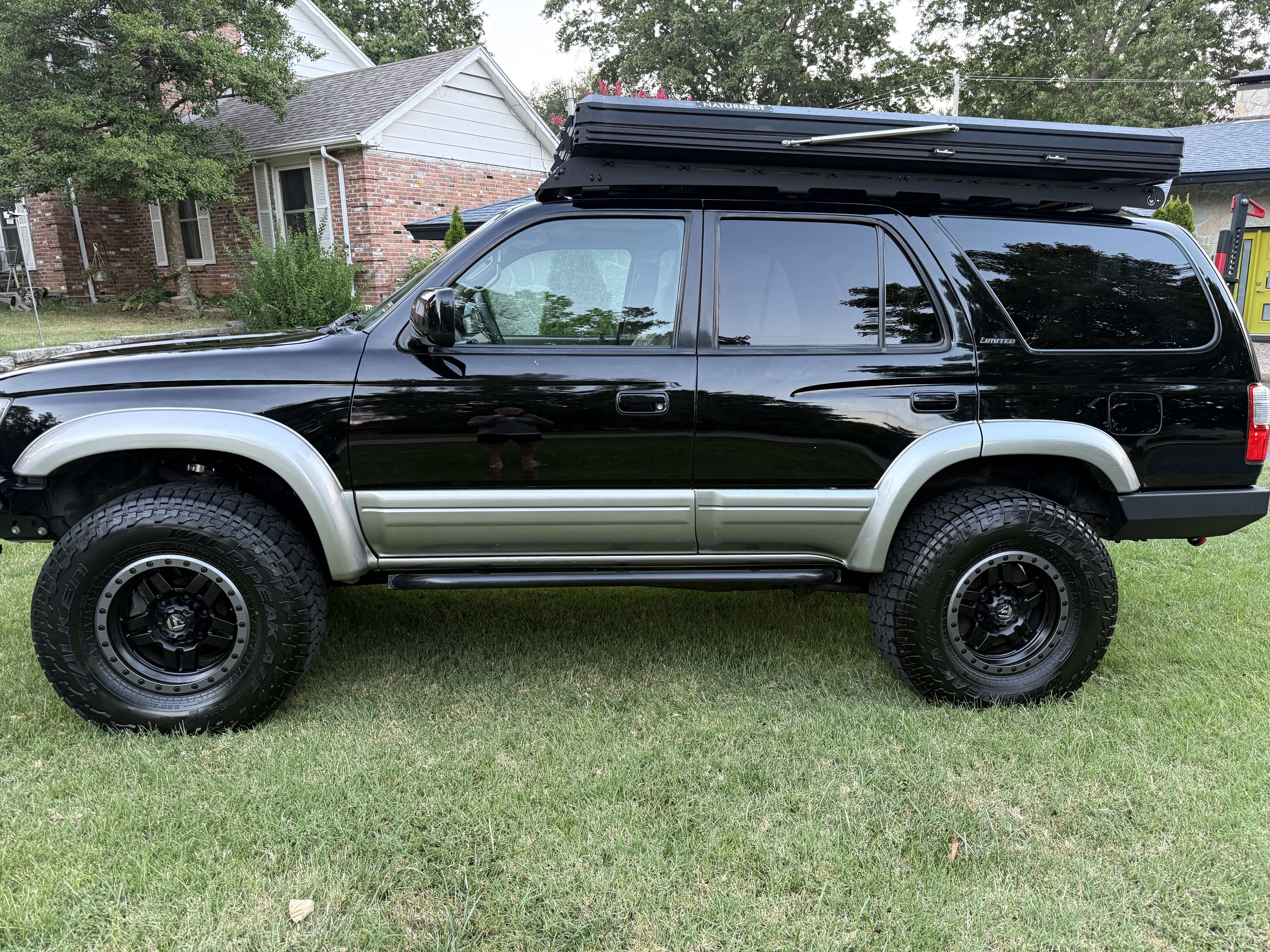 Used 2001 Toyota 4Runner Limited AWD/4WD image 9
