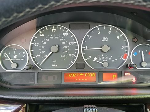 Used 2005 BMW 330Ci 330Ci Convertible 2D image 6