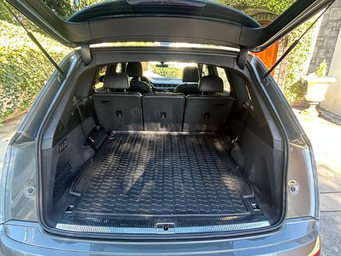 Used 2017 Audi Q7 3.0T Premium Plus w/ Premium Plus Package image 9