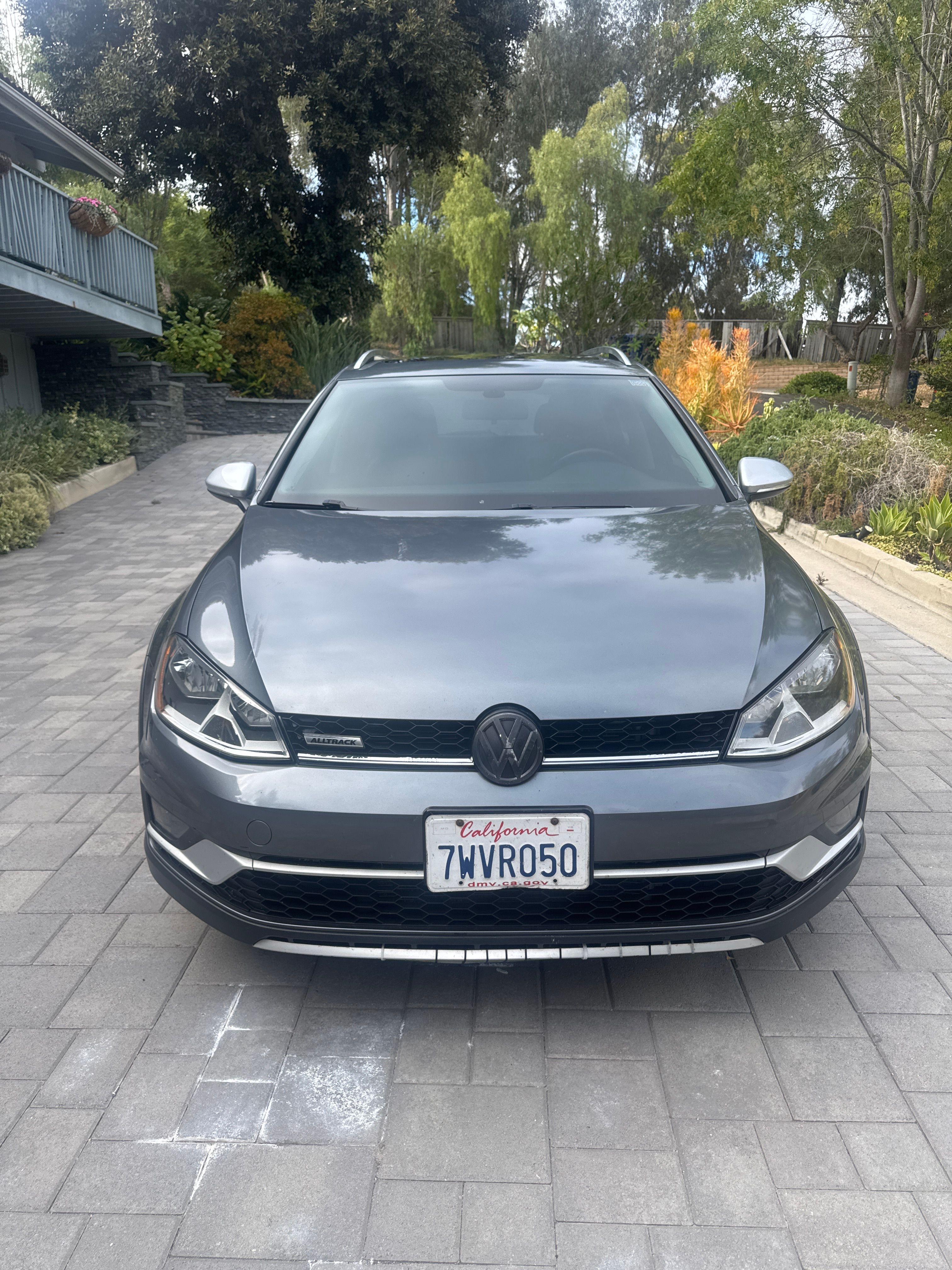 Used 2017 Volkswagen Golf Alltrack SEL AWD/4WD image 4