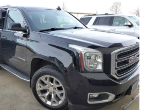 Used 2016 GMC Yukon SLE w/ Convenience Package AWD/4WD image 2