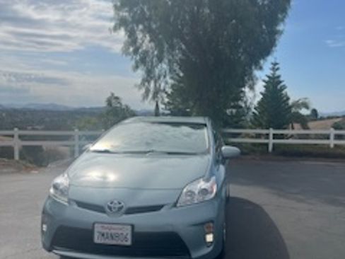 Used 2015 Toyota Prius Four image 10