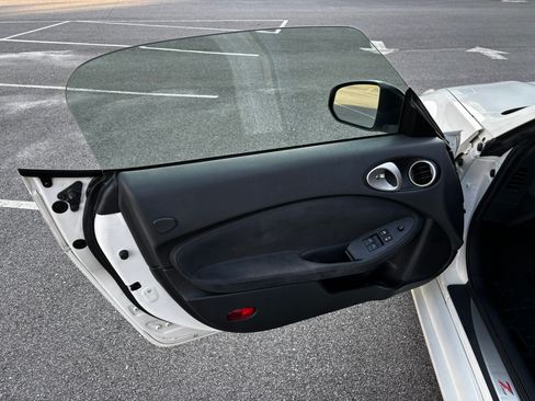 Used 2012 Nissan 370Z Touring w/ Sport Pkg RWD image 12