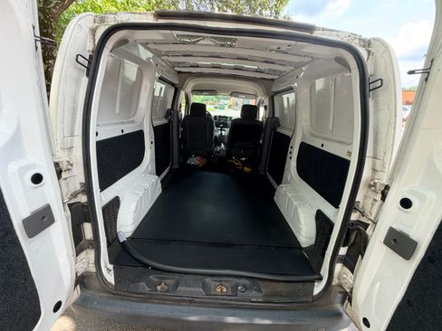 Used 2015 Nissan NV200 S FWD image 17