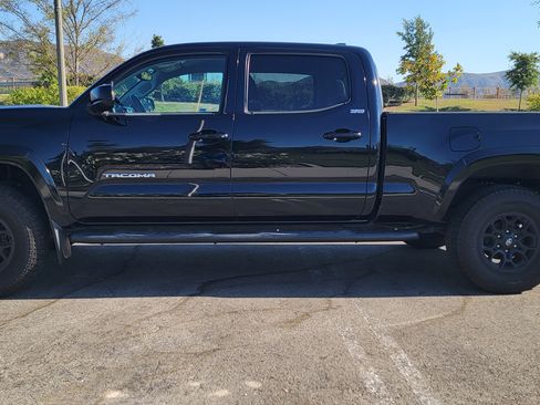 Used 2019 Toyota Tacoma SR5 image 2