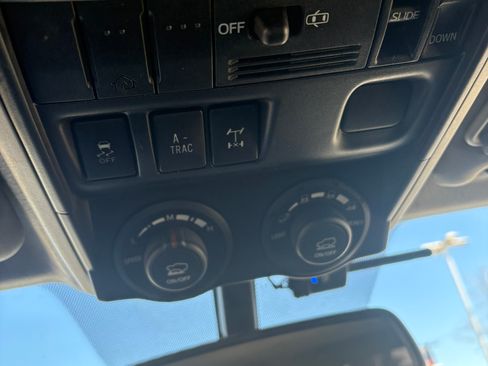 Used 2011 Toyota 4Runner Trail image 5