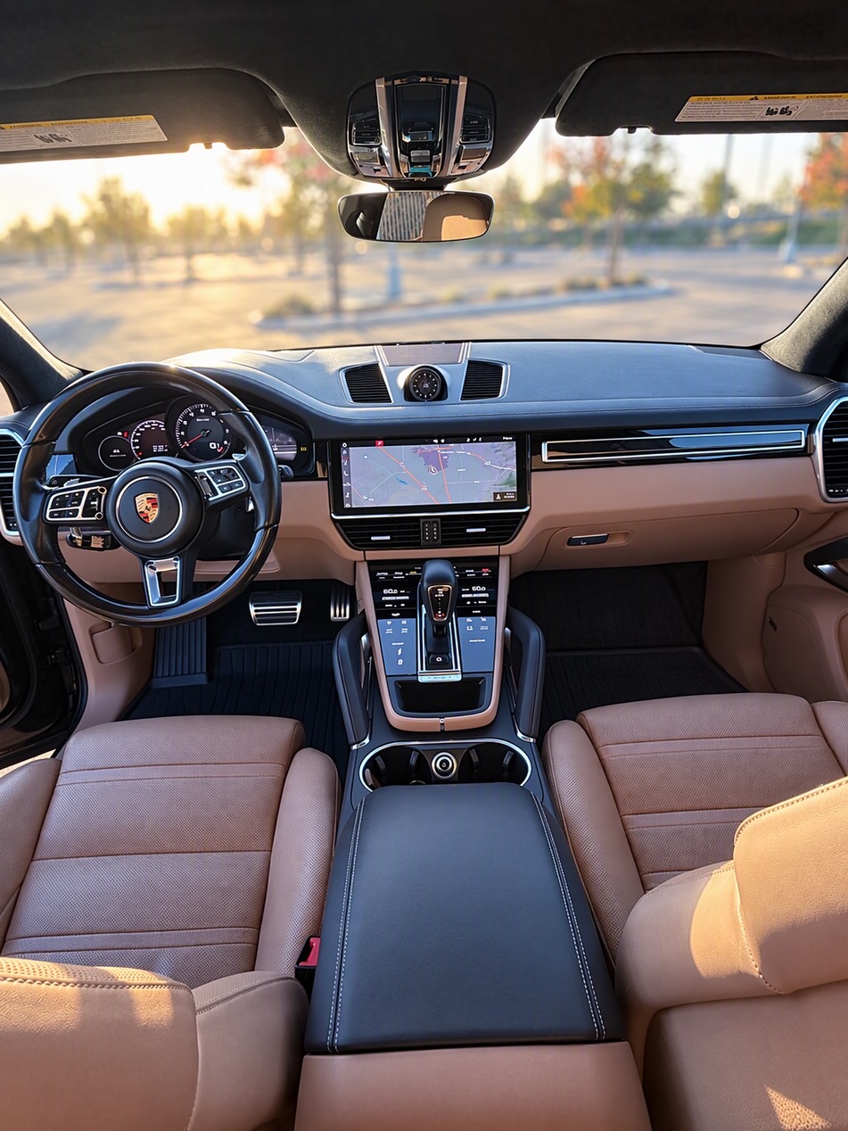 Used 2019 Porsche Cayenne Turbo AWD/4WD image 14