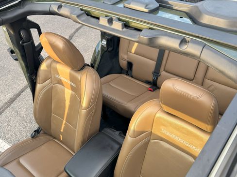 Used 2021 Jeep Wrangler Unlimited Rubicon image 12