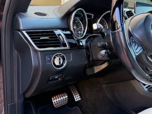 Used 2016 Mercedes-Benz GLE 400 4MATIC image 20