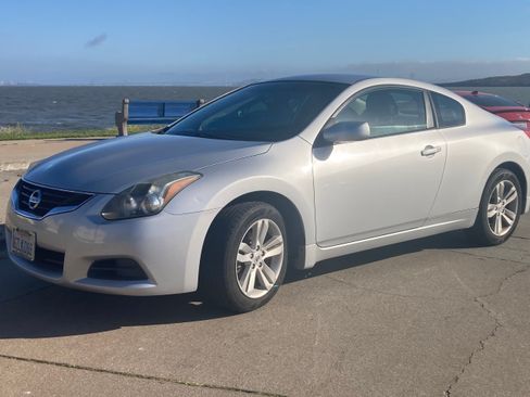 Used 2013 Nissan Altima 2.5 S FWD image 6