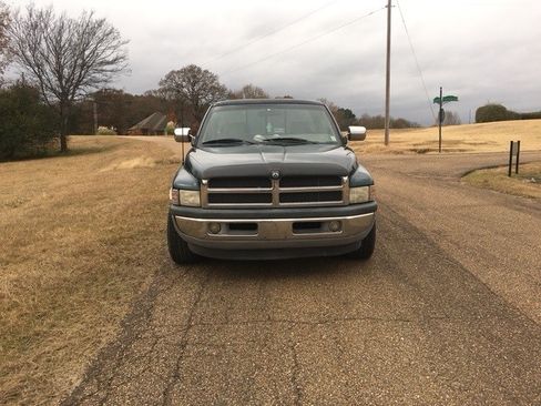 Used 1996 Dodge Ram 1500 Truck Short Bed image 2