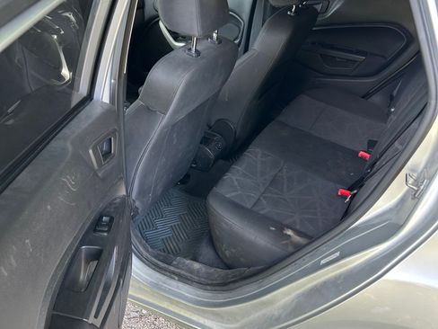 Used 2012 Ford Fiesta SE FWD image 10