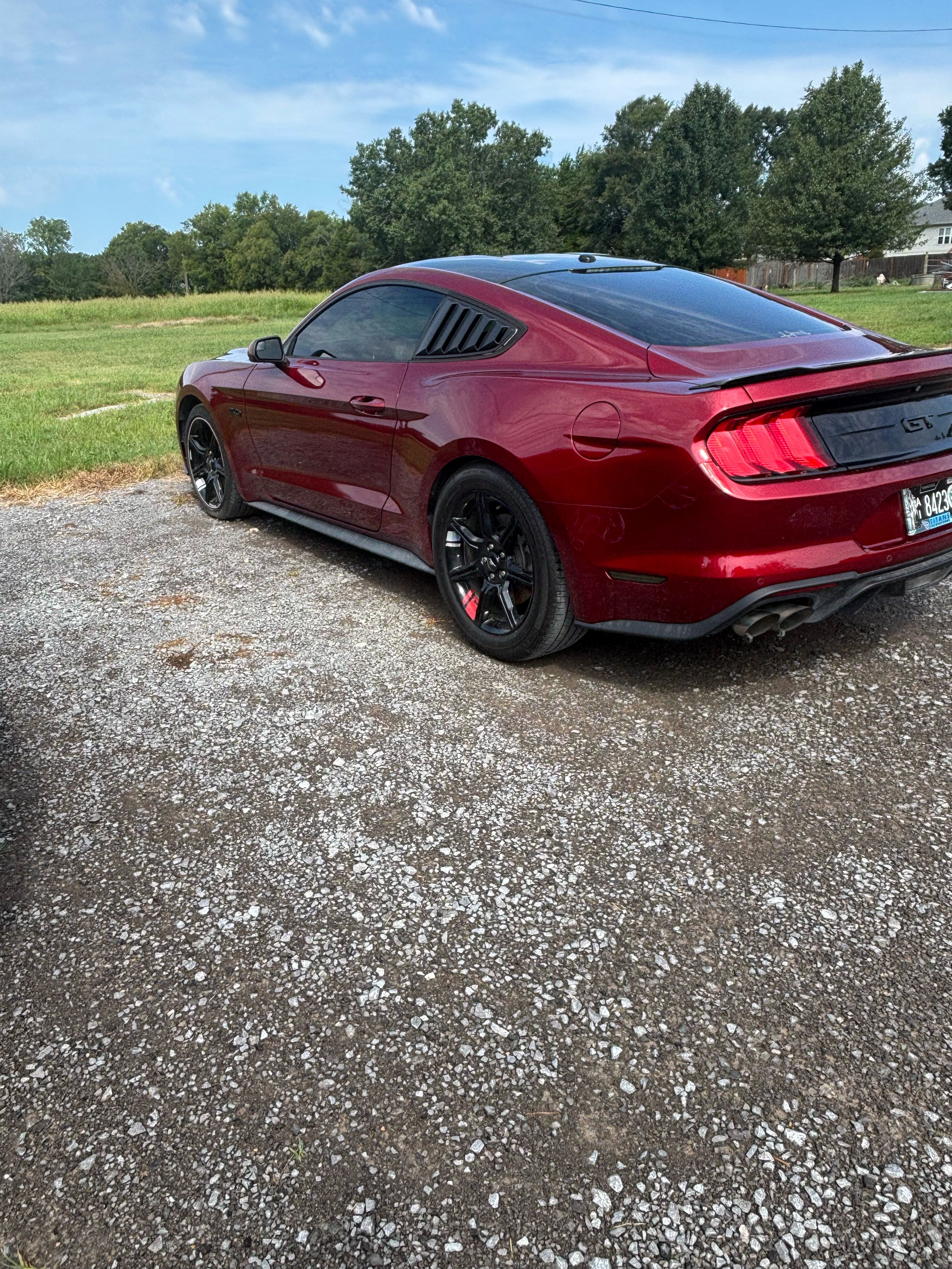 Used 2019 Ford Mustang GT w/ Black Accent Package RWD image 2