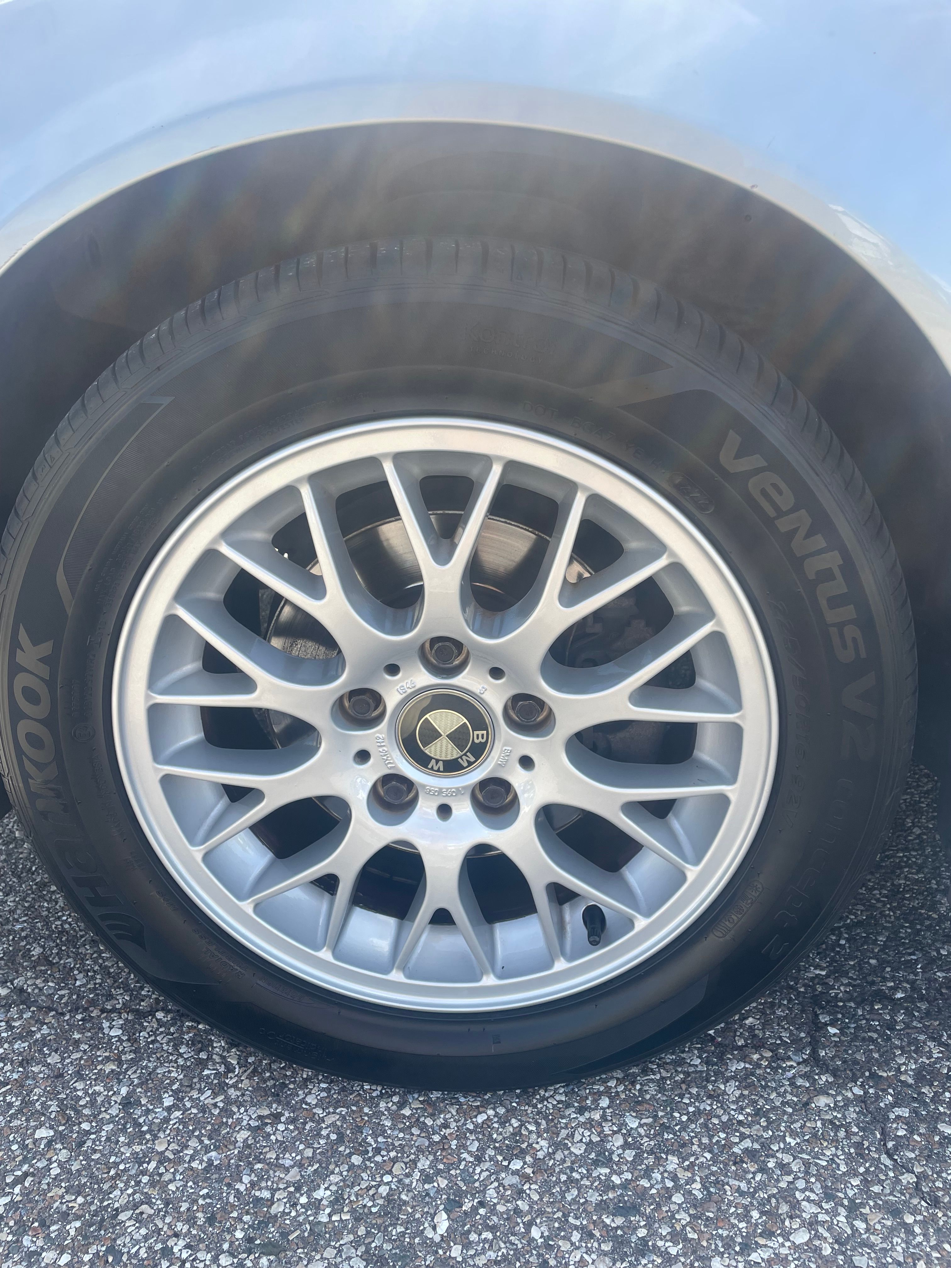 Used 1998 BMW 323i Convertible RWD image 14