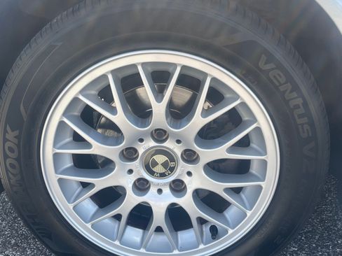 Used 1998 BMW 323i Convertible image 14