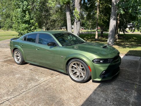 Used 2023 Dodge Charger Scat Pack RWD image 4