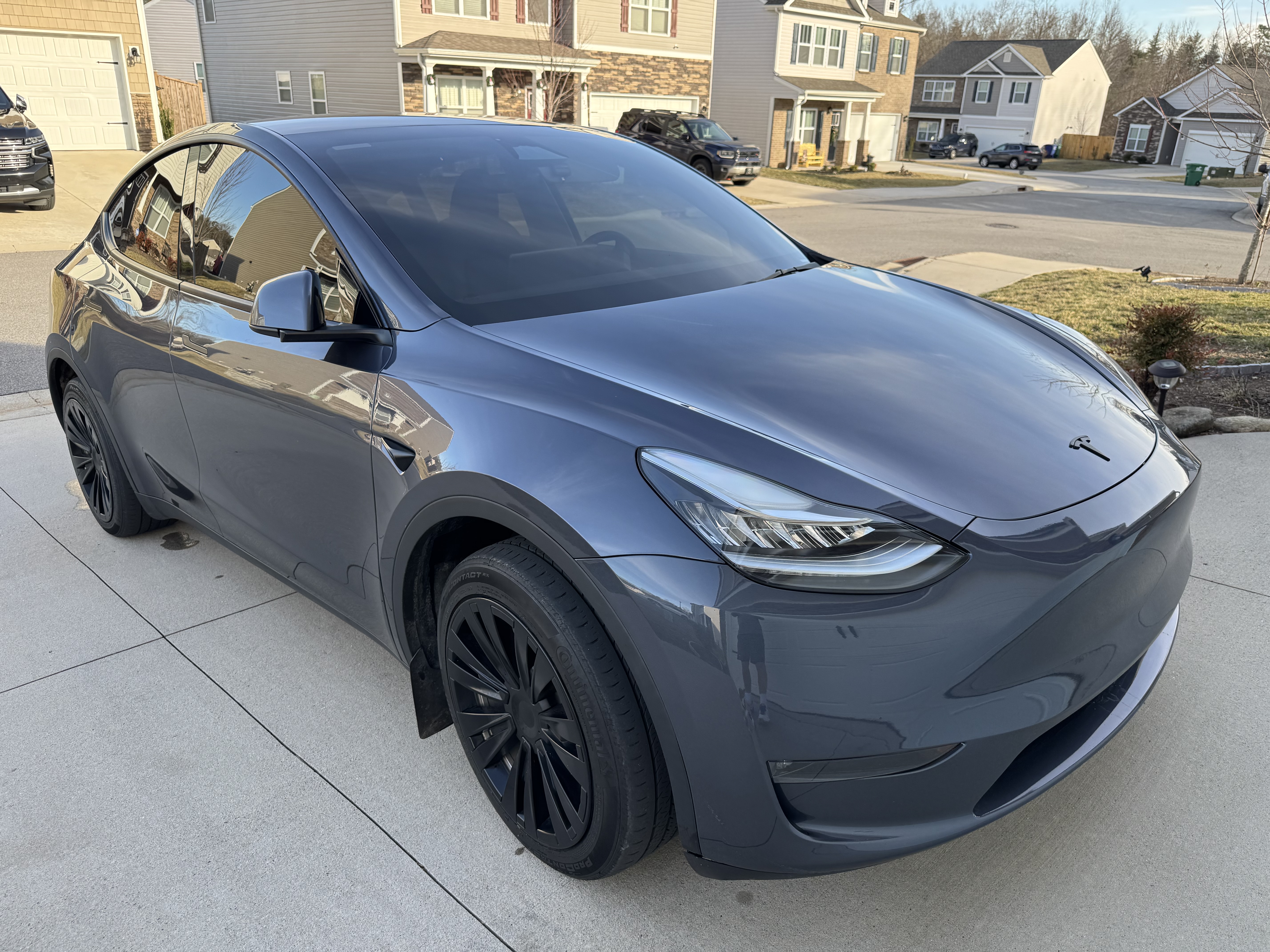 Used 2023 Tesla Model Y Long Range AWD/4WD image 5