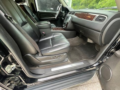 Used 2008 GMC Yukon XL Denali AWD/4WD image 18