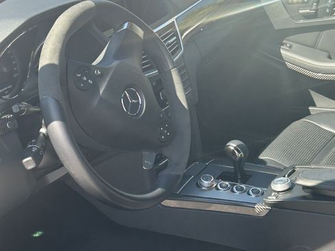 Used 2010 Mercedes-Benz E 63 AMG Sedan image 12