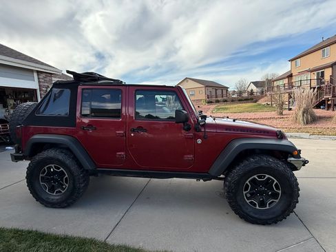 Used 2011 Jeep Wrangler Unlimited Sport image 4